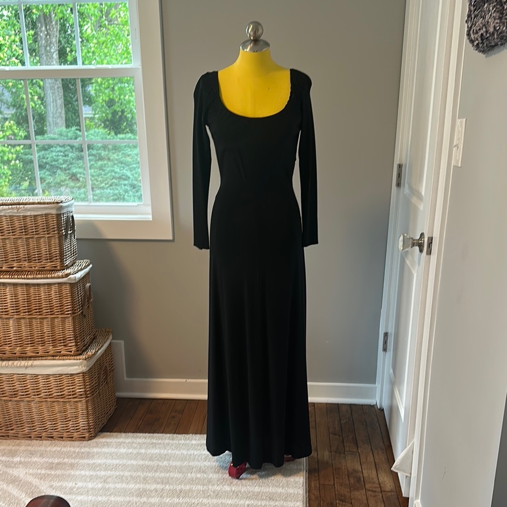 Elegant Donna Karen New York Essentials Black Long Sleeve Dress